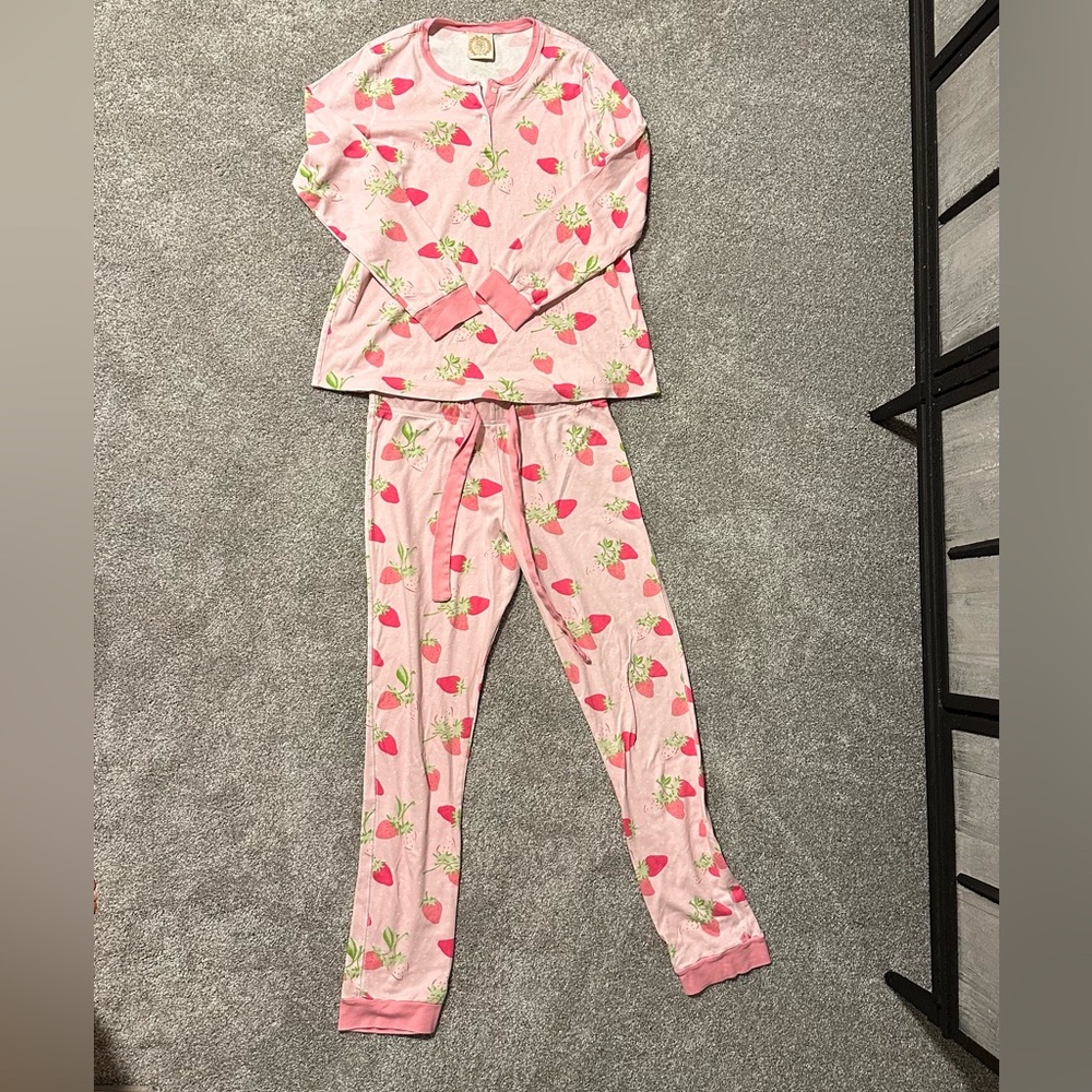 The Beaufort Bonnet Company Pink Strawberry Print Girls Pajama Set